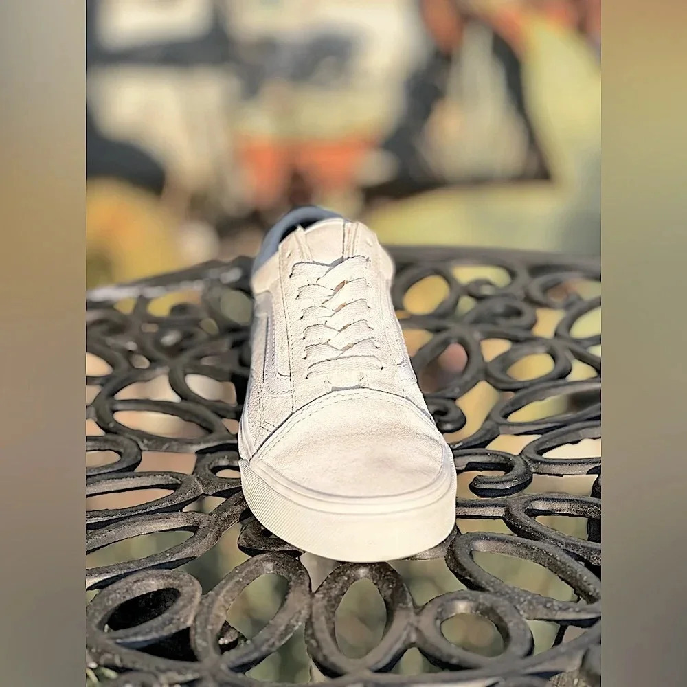 Vans — Pig Suede Old Skool Shoes - Picture 7 of 7